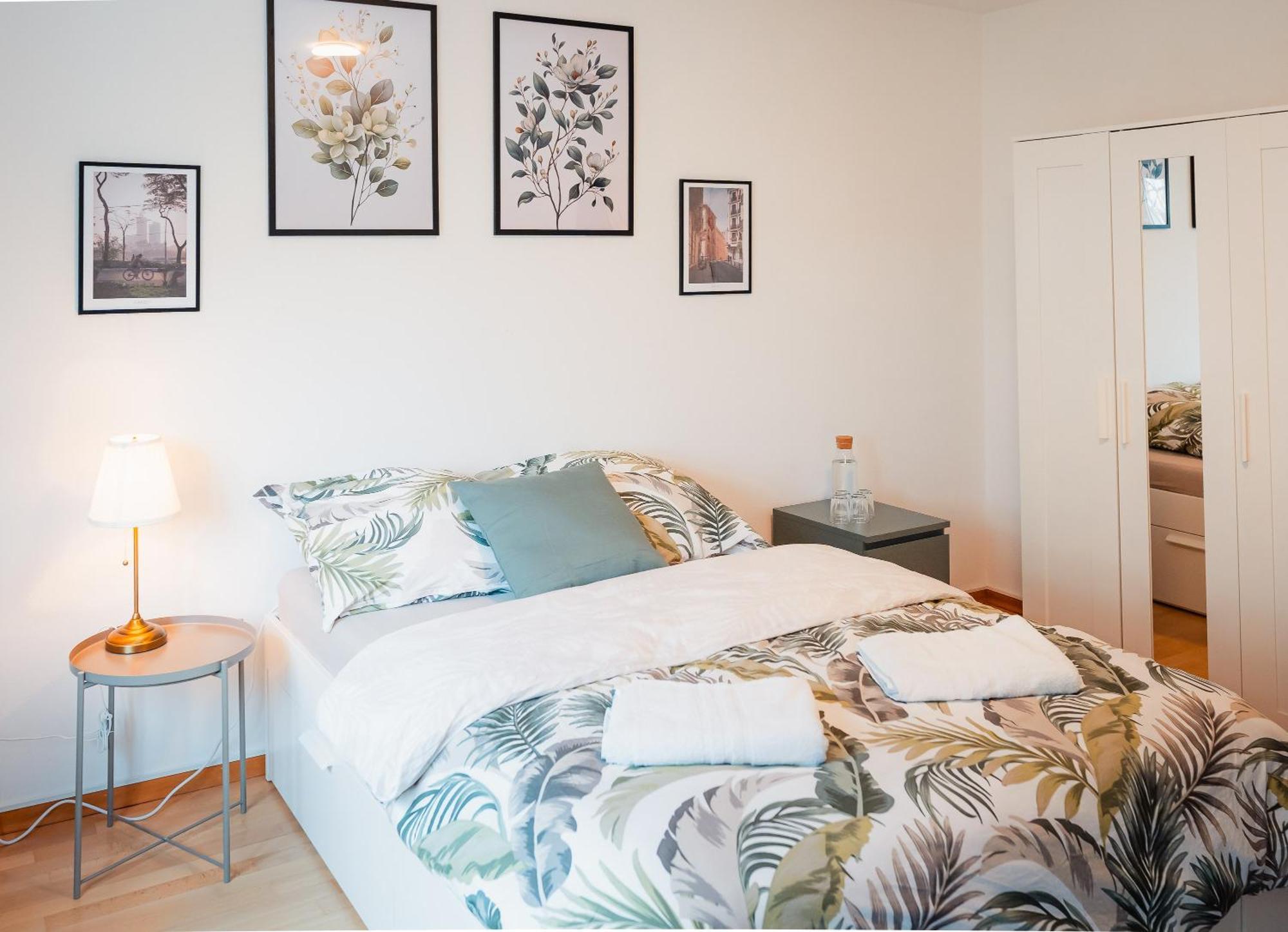 N2 Centrally Located 3-Room Apartment With Balcony Or Individual Rooms Karlsruhe Bagian luar foto