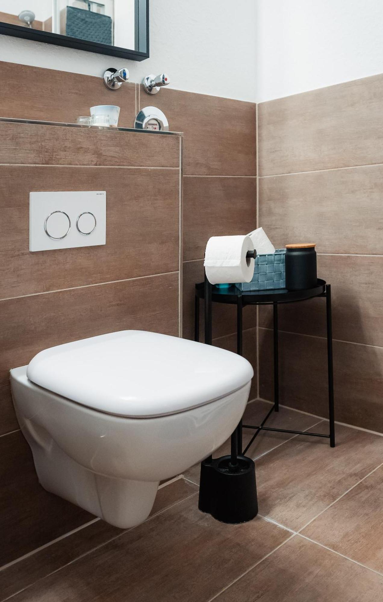 N2 Centrally Located 3-Room Apartment With Balcony Or Individual Rooms Karlsruhe Bagian luar foto